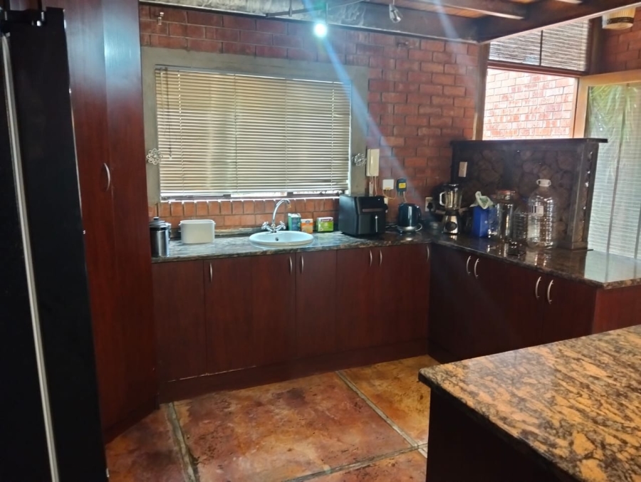 4 Bedroom Property for Sale in Pellissier Free State